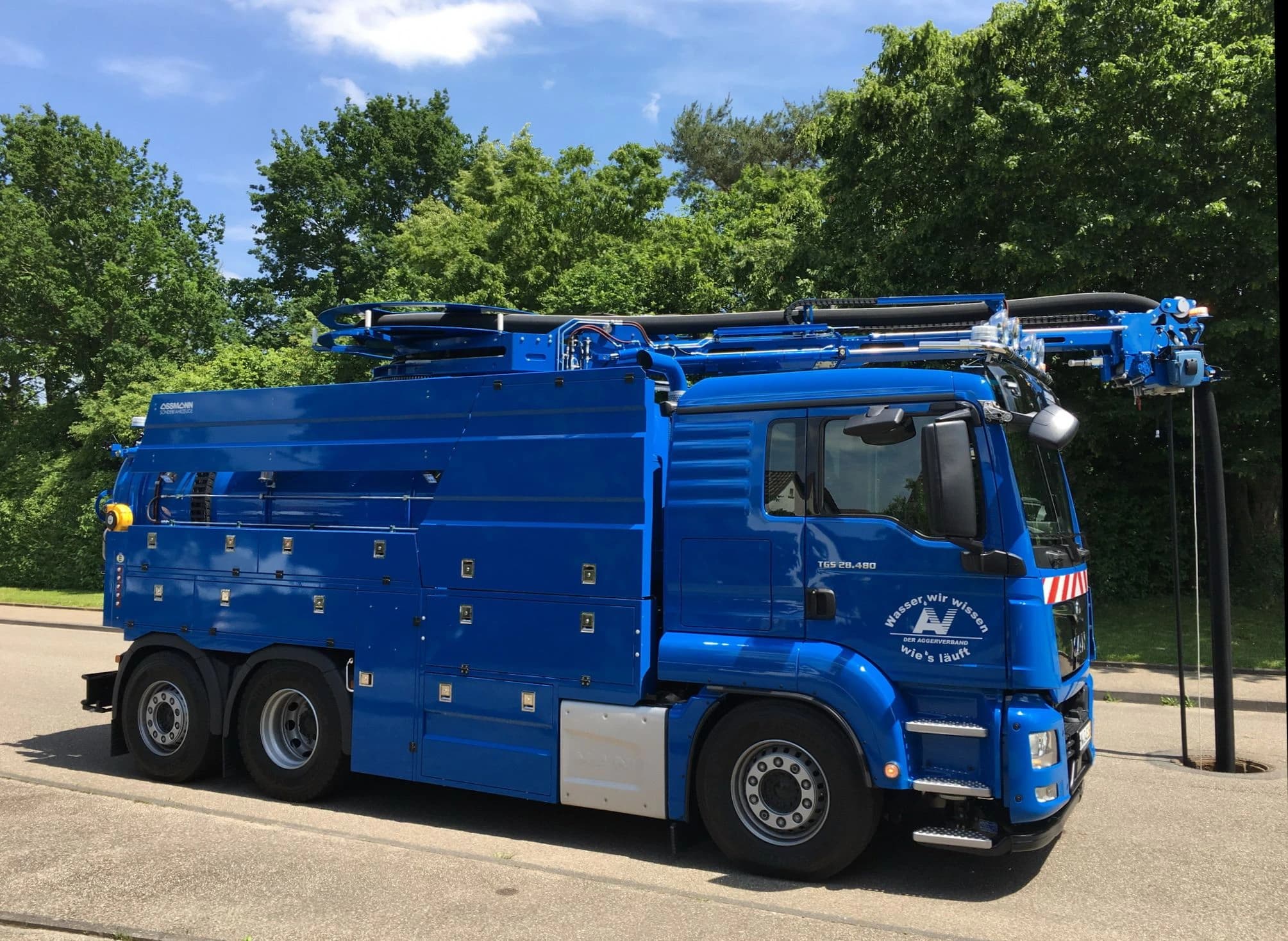 Pojazdy dwufunkcyjne ssąco-płuczące thumbnail 2