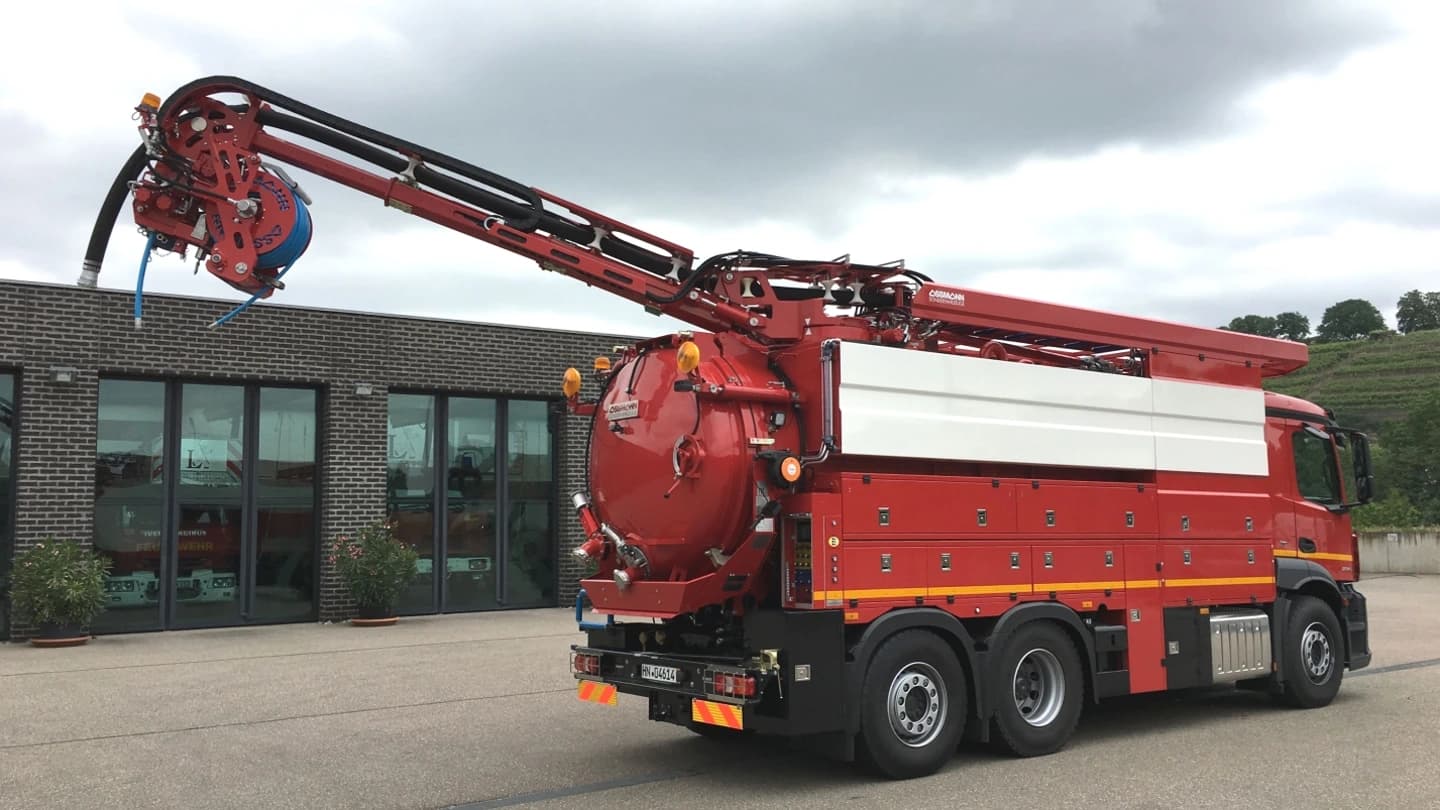 Pojazdy dwufunkcyjne ssąco-płuczące thumbnail 5