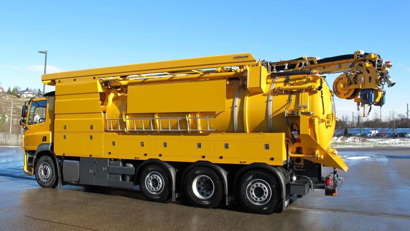 Pojazdy ssąco-płuczące z recyklingiem thumbnail 3